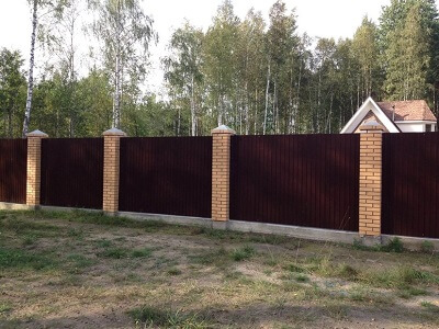 Установка забора из металлопрофиля в Жодино